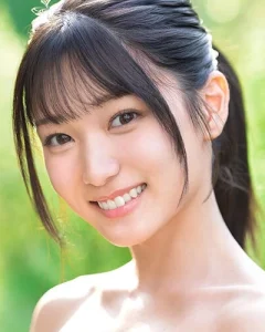Nanoka Hatsumi (ฮัตสึมิ นาโนะกะ)